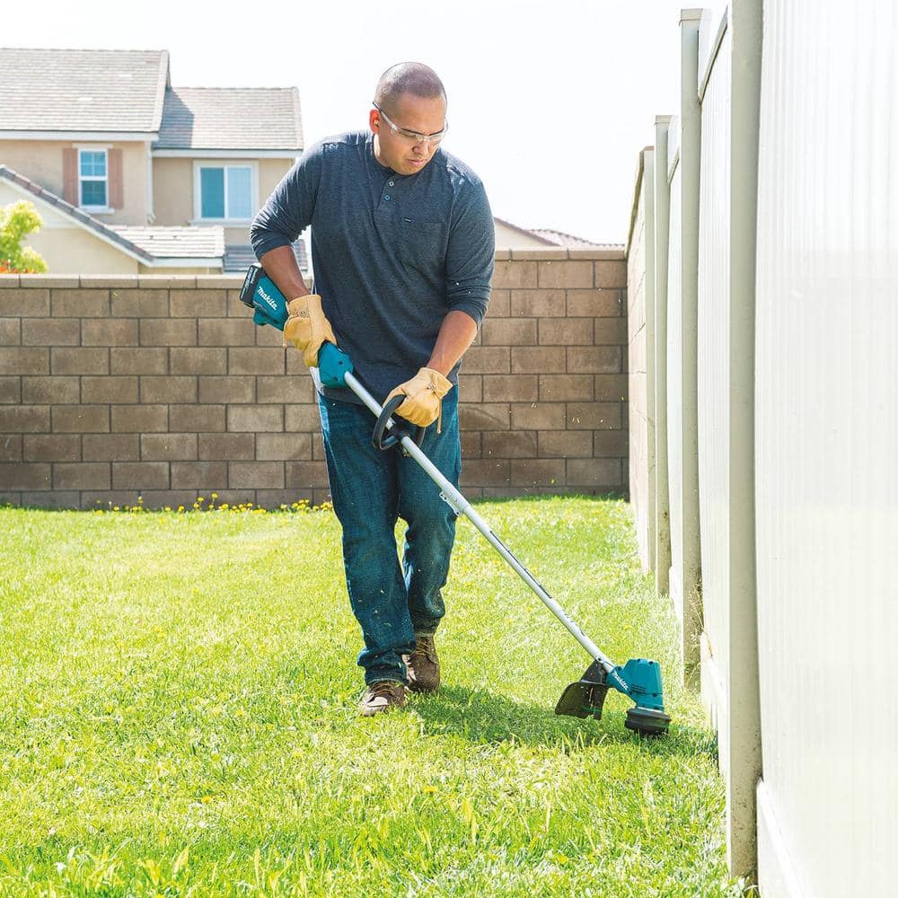 39F07074-64DE-28C1-8ACB-80AA16DE7A1A