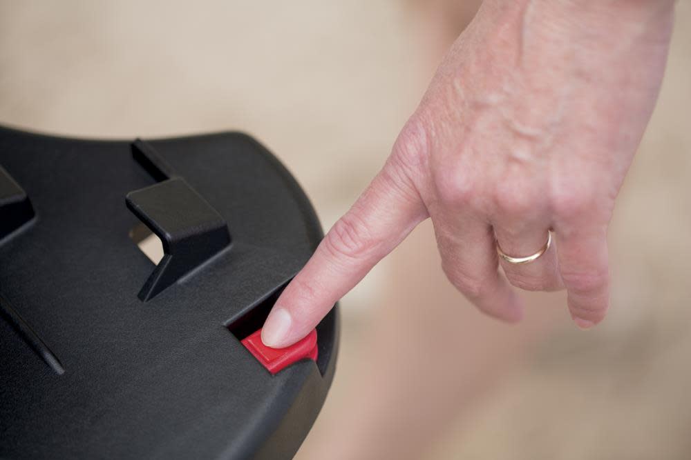 A1E37265-5570-FC79-76F8-7147FC619F29