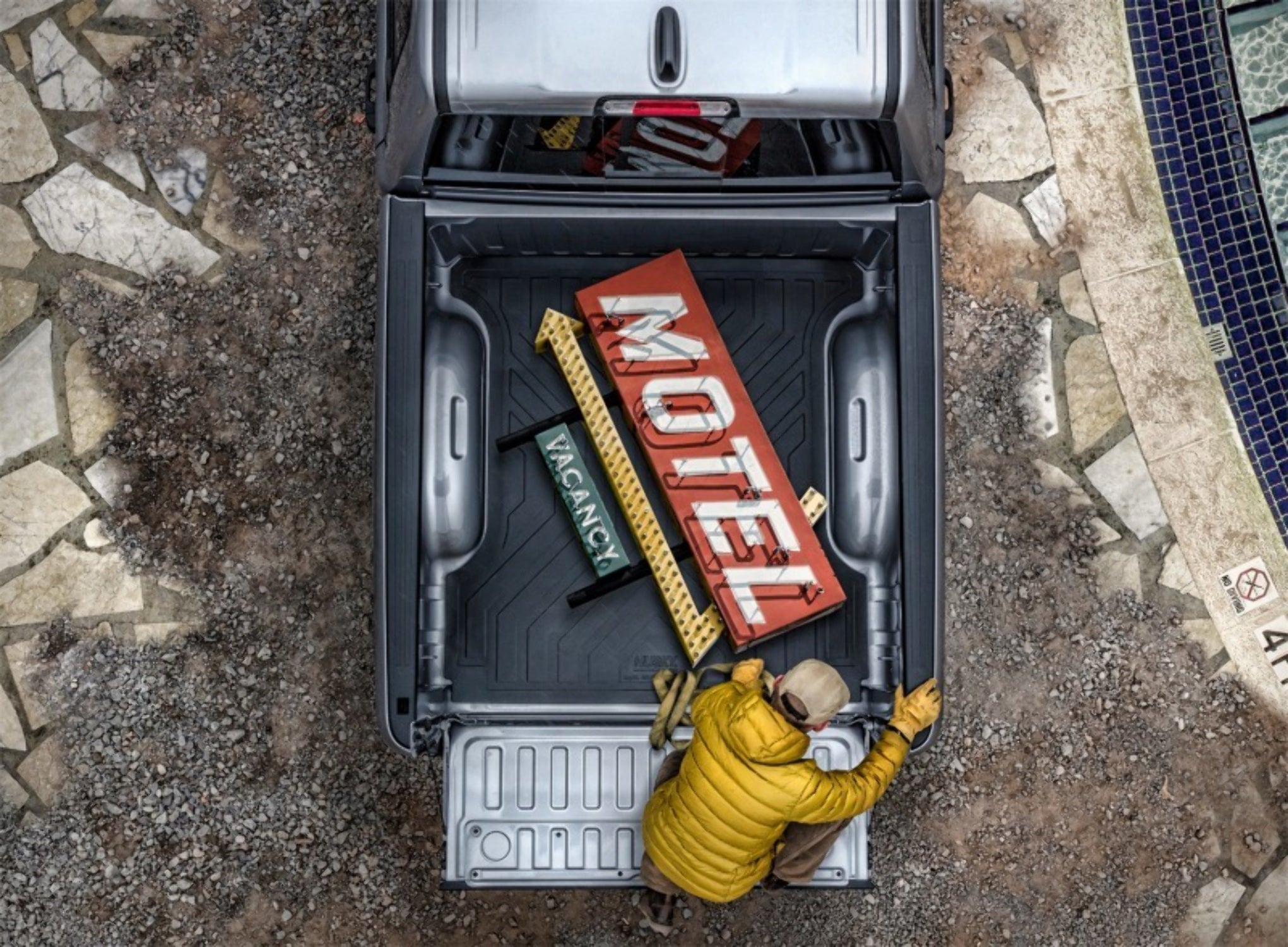 AFB738EB-1B73-5137-F95D-E4EAEF9A1FFE