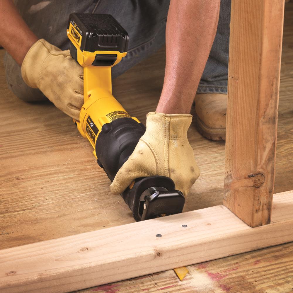 DBD5A270-65BA-BE38-F599-AD83440DCCB5