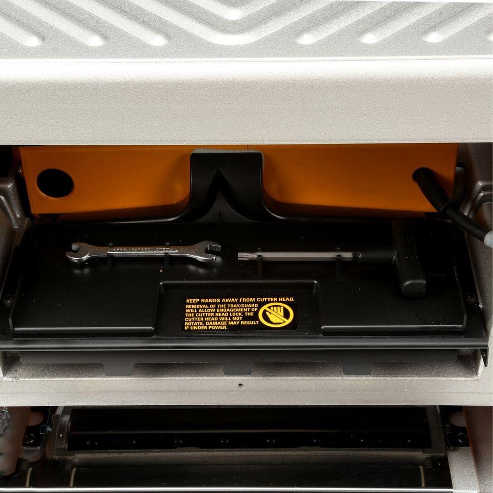 F1C7C86A-AC79-02BB-4693-D2F177A55186